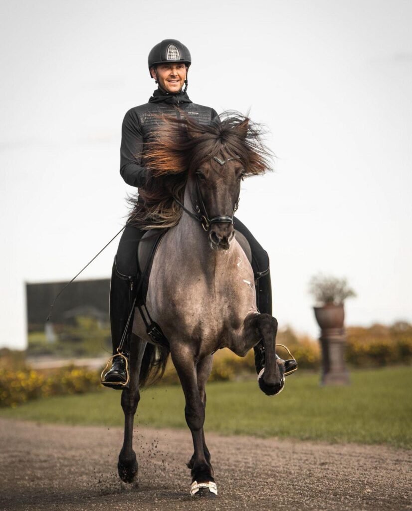 499861900_10162788985643750_2743024808394749217_n